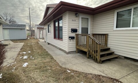 Apartments Near Valley City 649 8th Ave SW, Unit B Valley City, ND 58072 for Valley City Students in Valley City, ND