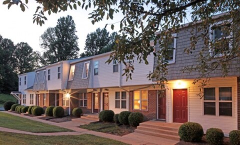 Apartments Near Sweet Briar Old Mill Townhomes for Sweet Briar Students in Sweet Briar, VA