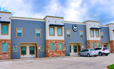 Apartments Near Vogue College of Cosmetology-McAllen MONKEY for Vogue College of Cosmetology-McAllen Students in McAllen, TX