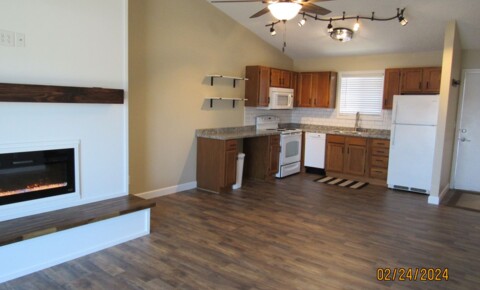Apartments Near Lake Career and Technical Center 2 Bedroom Condo in Osage Beach for Lake Career and Technical Center Students in Camdenton, MO