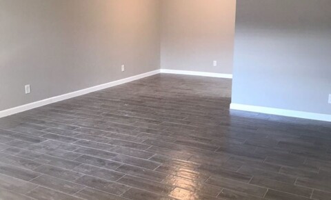Apartments Near Utah College of Massage Therapy-Houston Renovated 2 Bedroom Condo - Oak Forest West for Utah College of Massage Therapy-Houston Students in Houston, TX