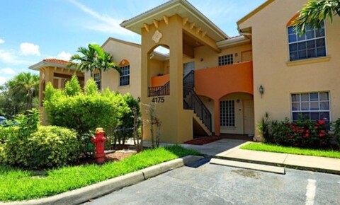 Apartments Near Lee Professional Institute Villas at Venezia 4175-203 for Lee Professional Institute Students in Fort Myers, FL