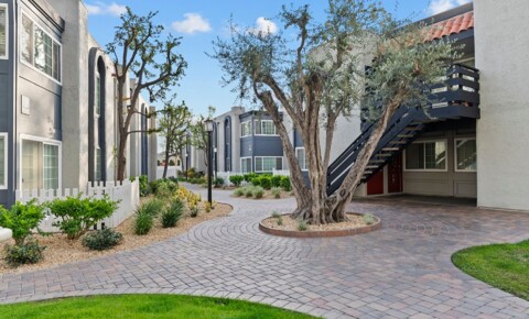 Apartments Near CRU Institute Sherwood Apartment Homes for CRU Institute Students in Garden Grove, CA