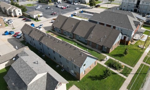 Apartments Near MSU BearTown Townhomes2 for Missouri State University Students in Springfield, MO