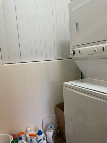 1 bedroom/1 bath/walk-in closet in PRIME Sherman Oaks Apt for Rent!