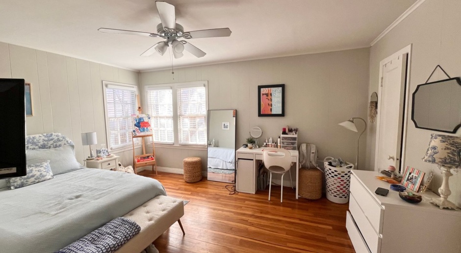 Pre-leasing for Fall! Adorable 2/1 in Tech Terrace!