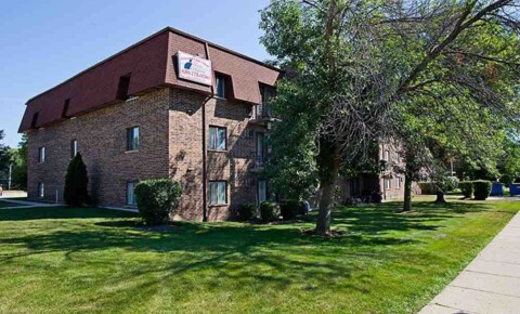 Apartments Near DeVry 410 Schiller Street for DeVry University Students in Addison, IL