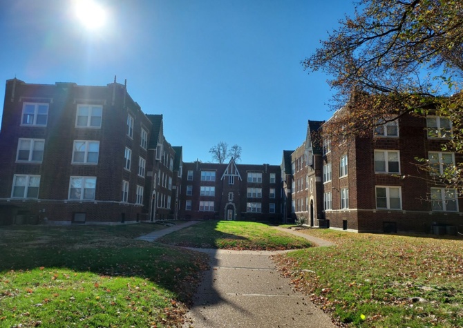 Apartments Near 3308 RUSSELL BLVD
