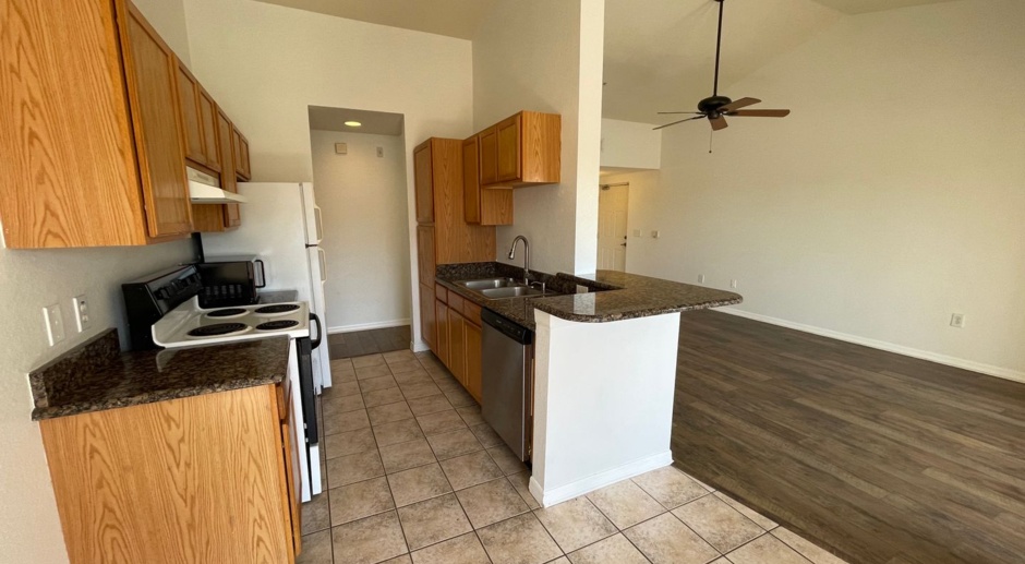 ANNUAL RENTAL - FAIRWAY PRESERVE-2 BED 1 BATH-SMALL PETS ALLOWED