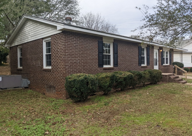 Houses Near 3/1.5 Brick home in Anderson