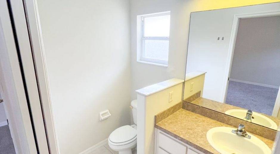 Lovely 2 Bedroom 2 Bathroom home in 55+ Royal Highlands Leesburg Florida