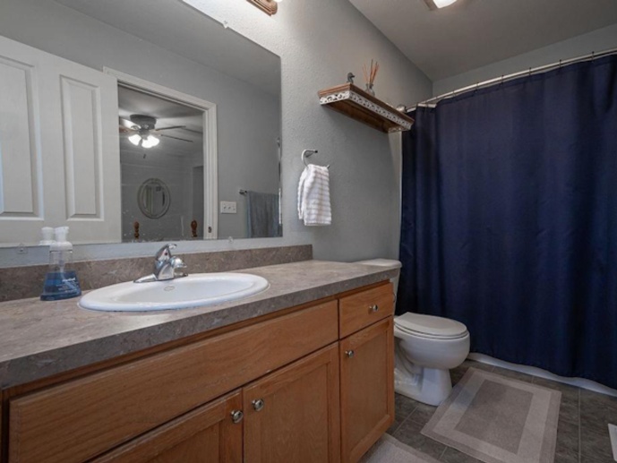 3 bedroom 3 bath in Shawnee Heights 