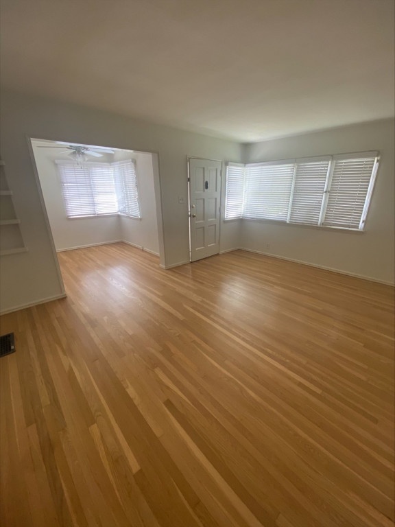 Santa Monica Apartment 3 Miles from UCLA one block off Wilshire