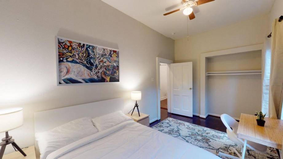 Full Bedroom in Greater Heights #1526 B