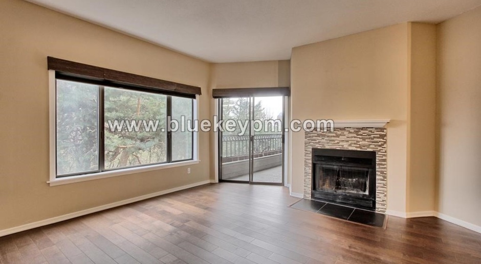 First Month $1000 !...2 Bed, 2 Bath Condo with Roof Top Patio, Covered Balcony and Secure Garage
