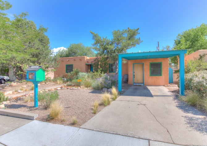 Houses Near Completely Updated 3 Bedroom in Summit Park / North UNM