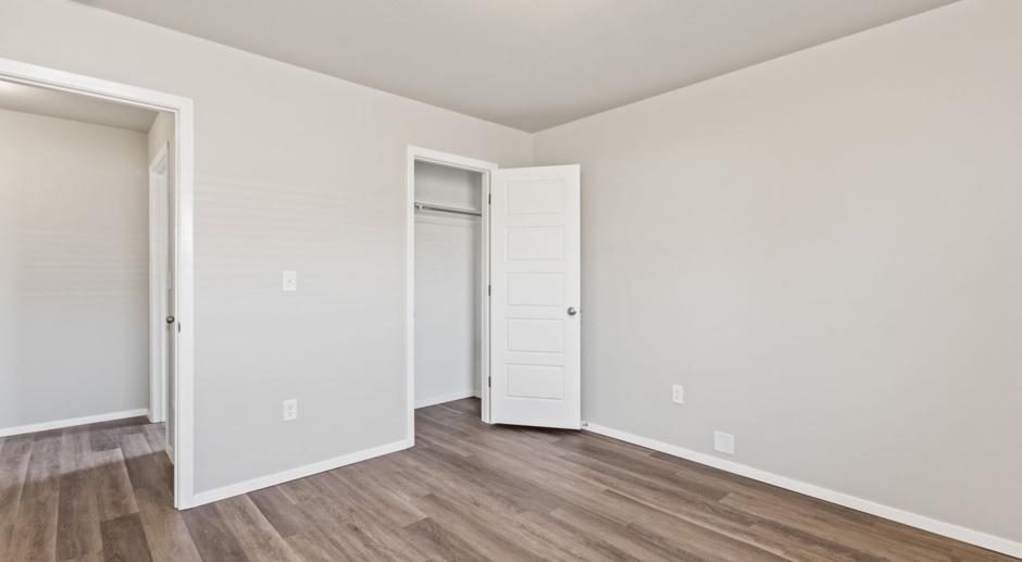 New Three Bedroom | Two Bathroom Townhome with Full Service Lawn Care in Lawlis Ranch