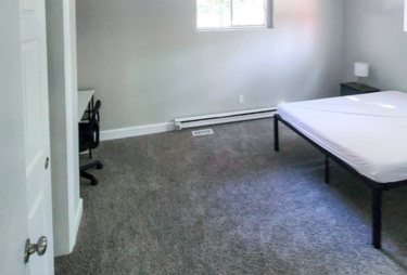 Room for Rent - Newly-renovated & comfortable Winston-Salem House