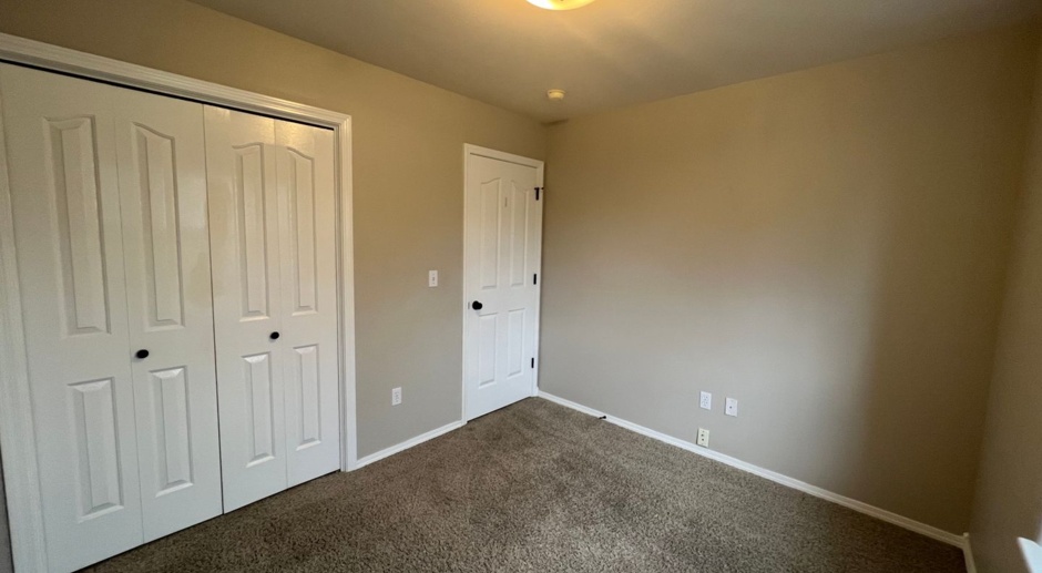 4 Bedroom 2 Bath Home in Northwest Boise available now! 