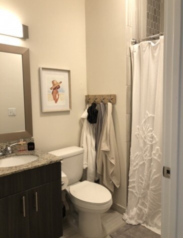 Private room and Bath in 4br unit Hoffler Place