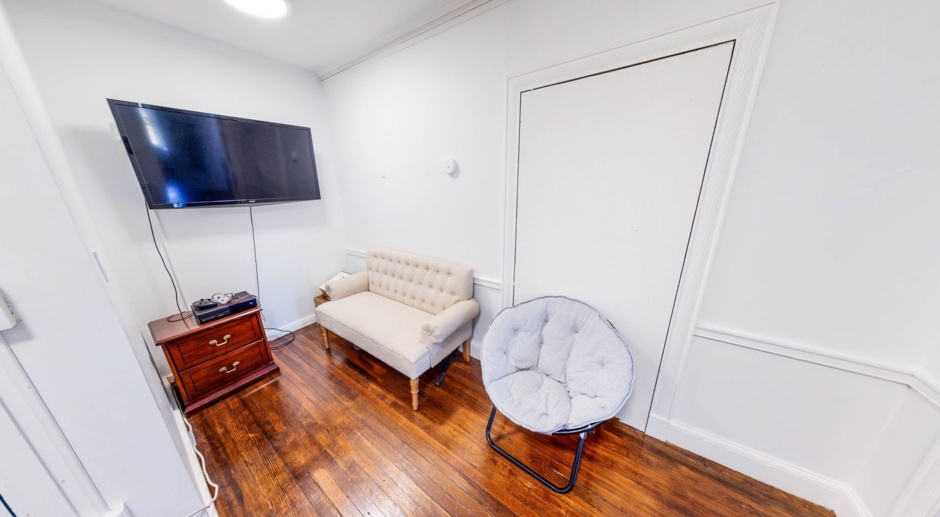 Furnished East Rock Apt- Heat Included! Planters, Laundry in Building, Private Parking Option