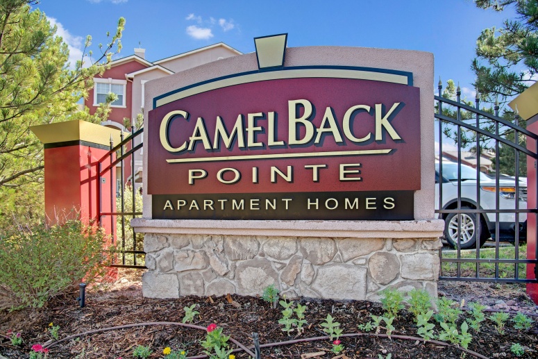 Camelback Pointe