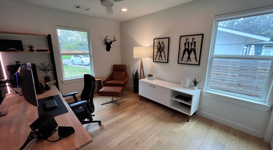 Windsor Park Mid Century Modern - 3/2 + Separate Home Office and Gym