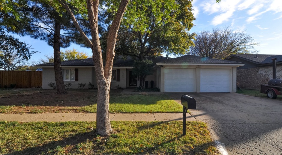 Beautiful 4 Bed 2.5 Bath in South Lubbock!