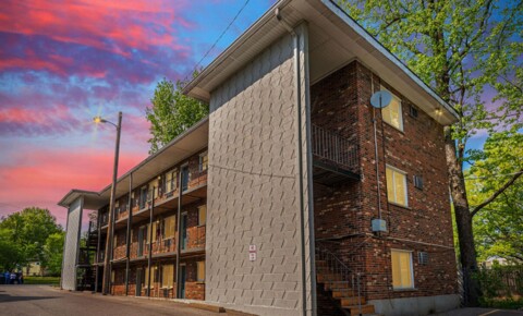 Apartments Near Lindenwood Newly Renovated All Electric 1 Bedroom in Maplewood for Lindenwood University Students in Saint Charles, MO