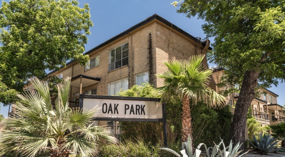 Oak Park Apartments in Historic Hyde Park
