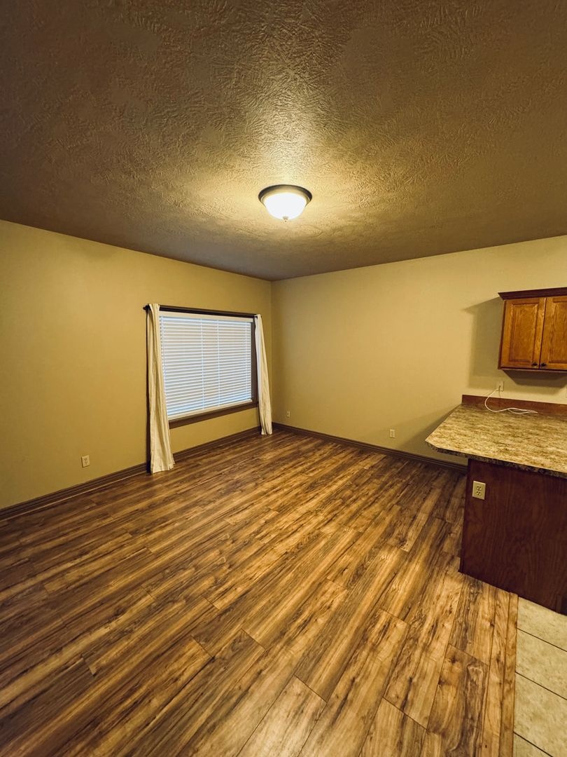 Spacious Townhome For Rent 