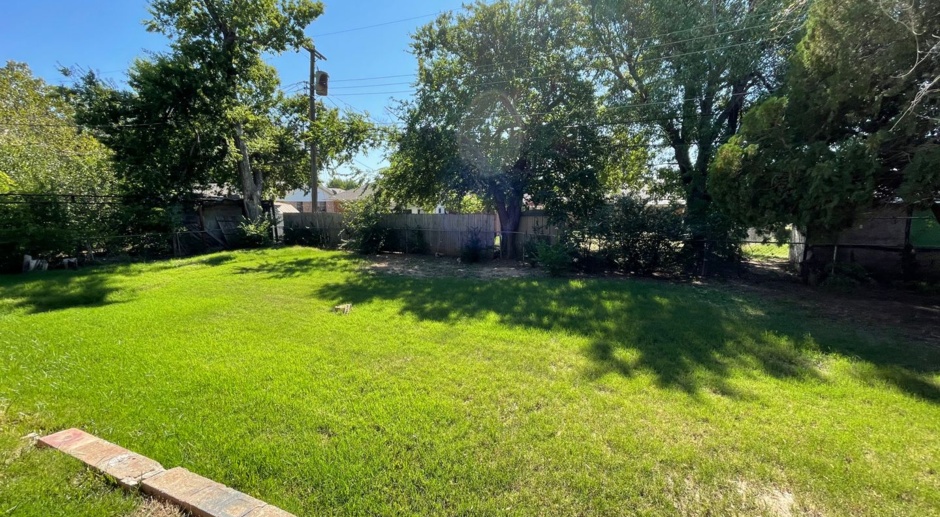 3 Bed 2.5 Bath with two additional “bonus” rooms  in OKC!!