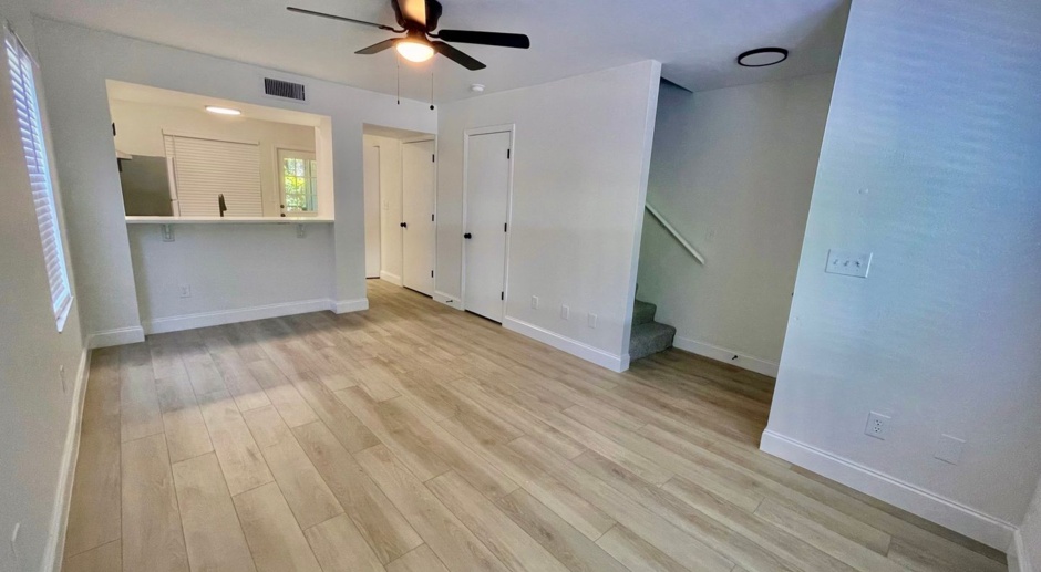 Fully renovated 2 Bedroom 2.5 Bathroom Townhome!