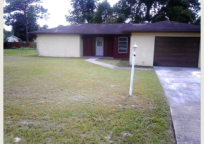 Houses Near 2 Bedroom Home in Silver Springs Shores for $1150
