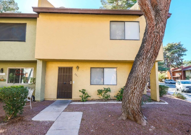 Houses Near FULLY Remodeled 3-Bedroom Townhouse