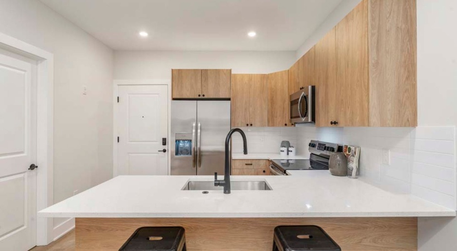 Brand-New, Modern, Pet-Friendly, Elevator Building Apartments! Studio with Laundry In-Unit