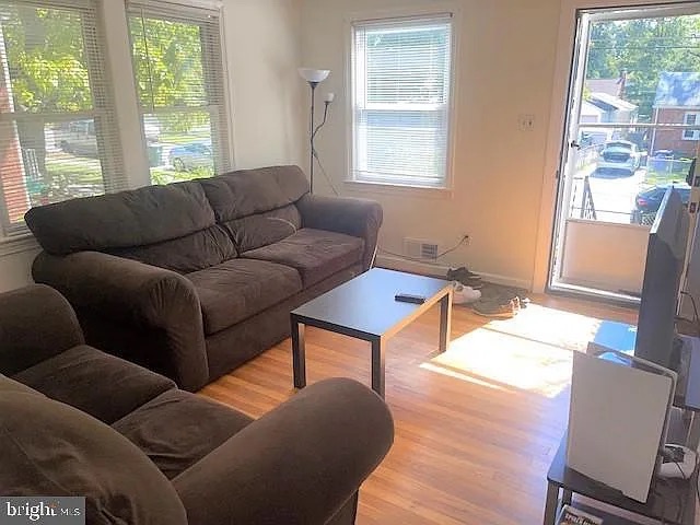 $500 off 1st Month Move in Special 5020 Niagara Rd 1 BD and 1BA room rental