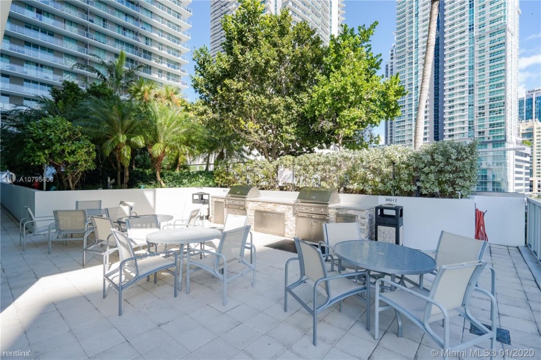 1111 SW 1st Ave 2 Bed