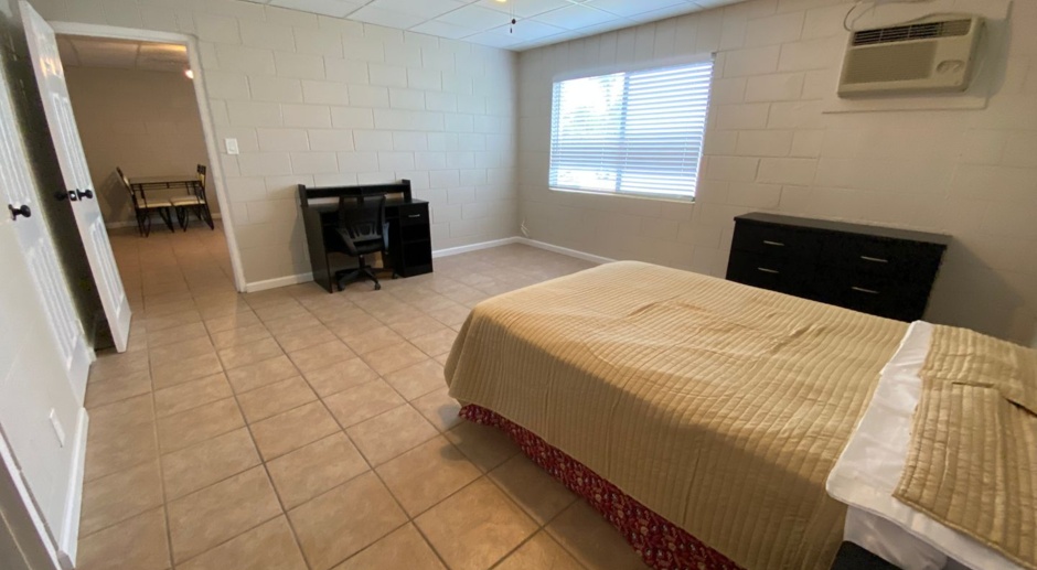 PENSACOLA ARMS: One Bedroom Apartments in the Heart of FSU's Campus