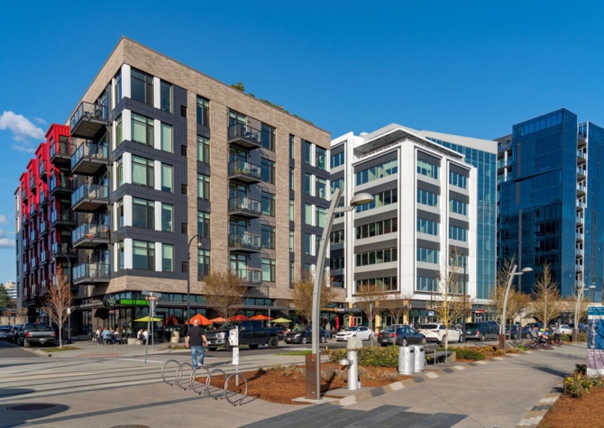 Apartments Near Rediviva at the Vancouver Waterfront! 