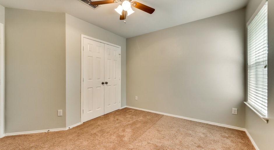 Fort Worth: Four bedroom, conveniently located