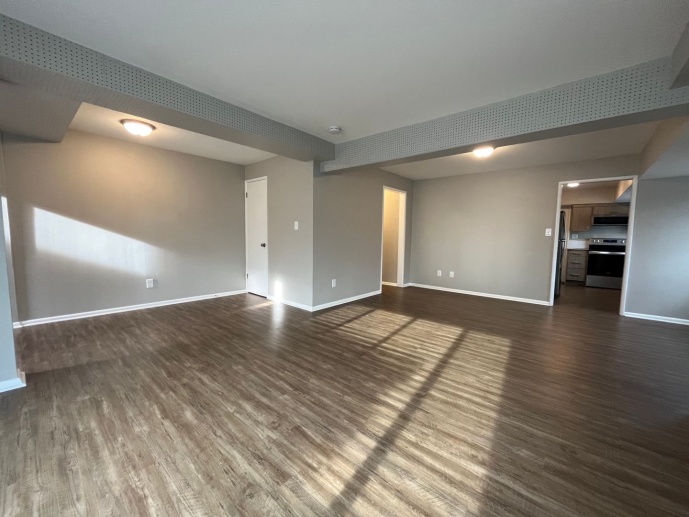 Stunning / Extra Large 1-Bedroom! Faux Hardwood Floors, Washer & Dryer, Stainless Appliances & Pet Friendly!