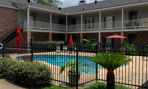 Apartments Near LSU Carlton Place for Louisiana State University Students in Baton Rouge, LA