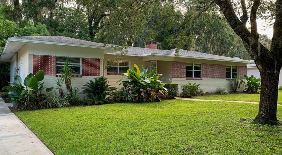 3BR/2.5BA House in Florida Park - Available For Fall 2024! 