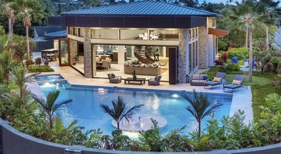 Kahala Grand Splendor. Contemporary Luxury residence w/ a large pool.