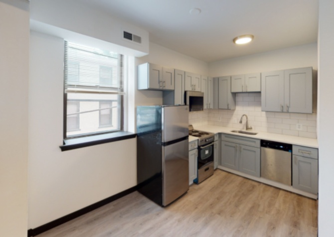 Apartments Near Renovated 2bed/1bath steps from Fairmount shops! Pet Friendly, Roof Deck!