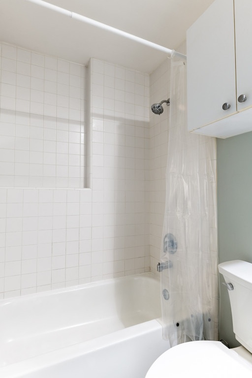 Full Bedroom in Washington Avenue Coalition - Memorial Park #1518 A/w Private Bathroom