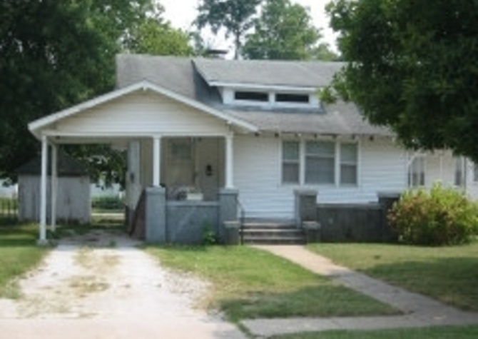 Houses Near 616 E Grand - 3BR House Across from MSU Campus!
