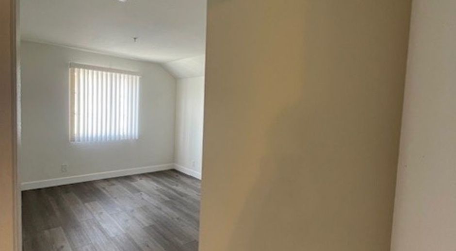 750 Carondelet 1 Bedroom + 1 Bath Available Now
