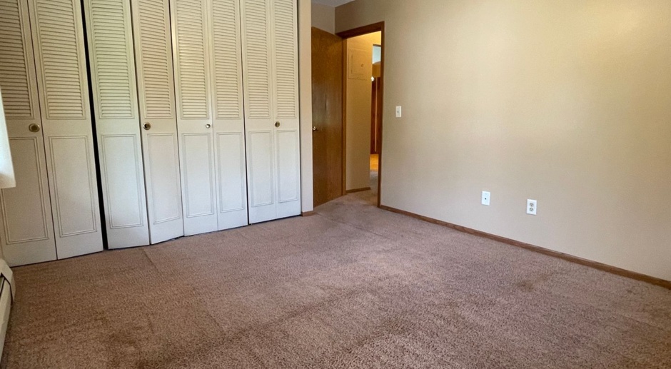 Bloomington Upper Level Apartment, Garage and Parking Space Included, Pet Free Building, One Month Free